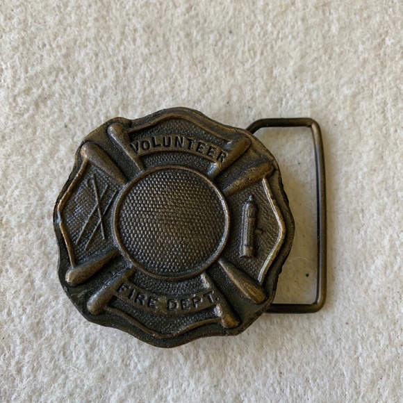 Classic Vintage Volunteer FIRE DEPT Firefighter Ladder Metal Belt Buckle 1970's - Picture 5 of 5